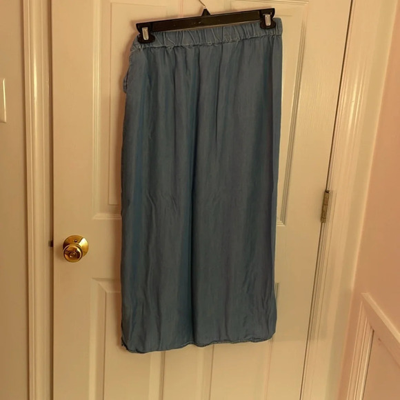 Kut from the Kloth wrap skirt - Picture 2 of 3